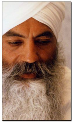 yogi bhajan looking down